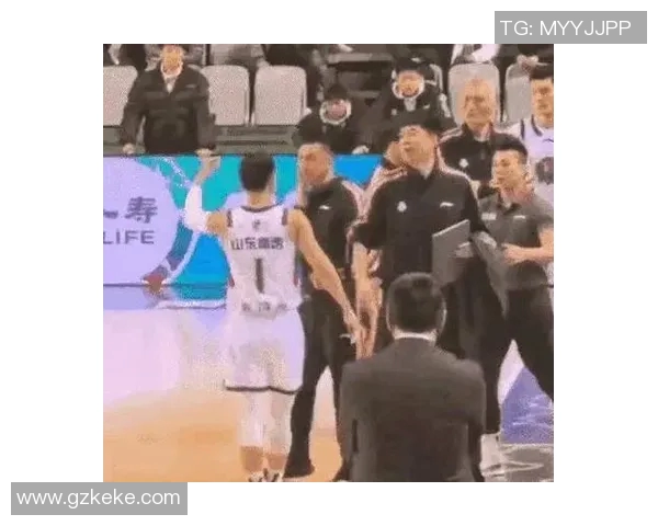 易信CBA罚单频出！罚款合计20万元，球员纷纷表示不满